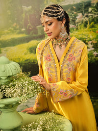 Raya Kurta Set