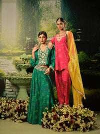 Firdous Choga Set